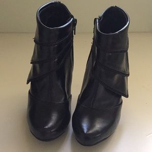 Tinley Road Somerlin booties